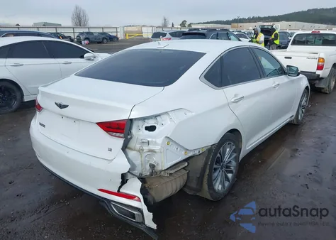 2016 Hyundai Genesis 3.8 z USA, uszkodzony, nr VIN KMHGN4JE3GU137028